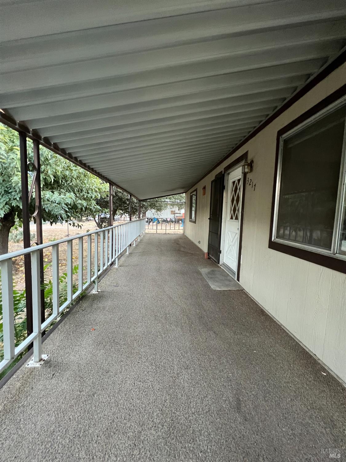 Photo of 3217 13th St in Clearlake, CA