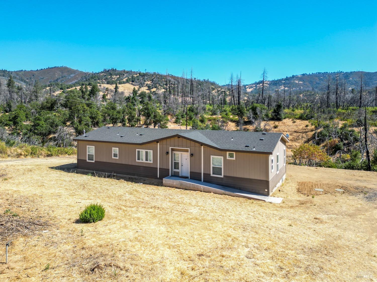 Detail Gallery Image 1 of 1 For 13777 Tomki Rd, Redwood Valley,  CA 95470 - 3 Beds | 2 Baths