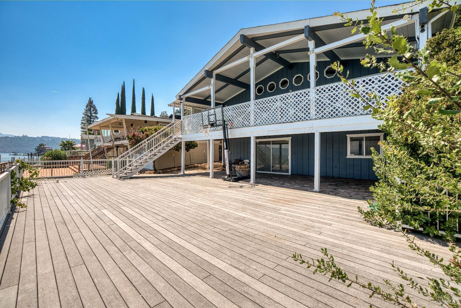 Photo of 3610 Oakmont Dr in Clearlake, CA