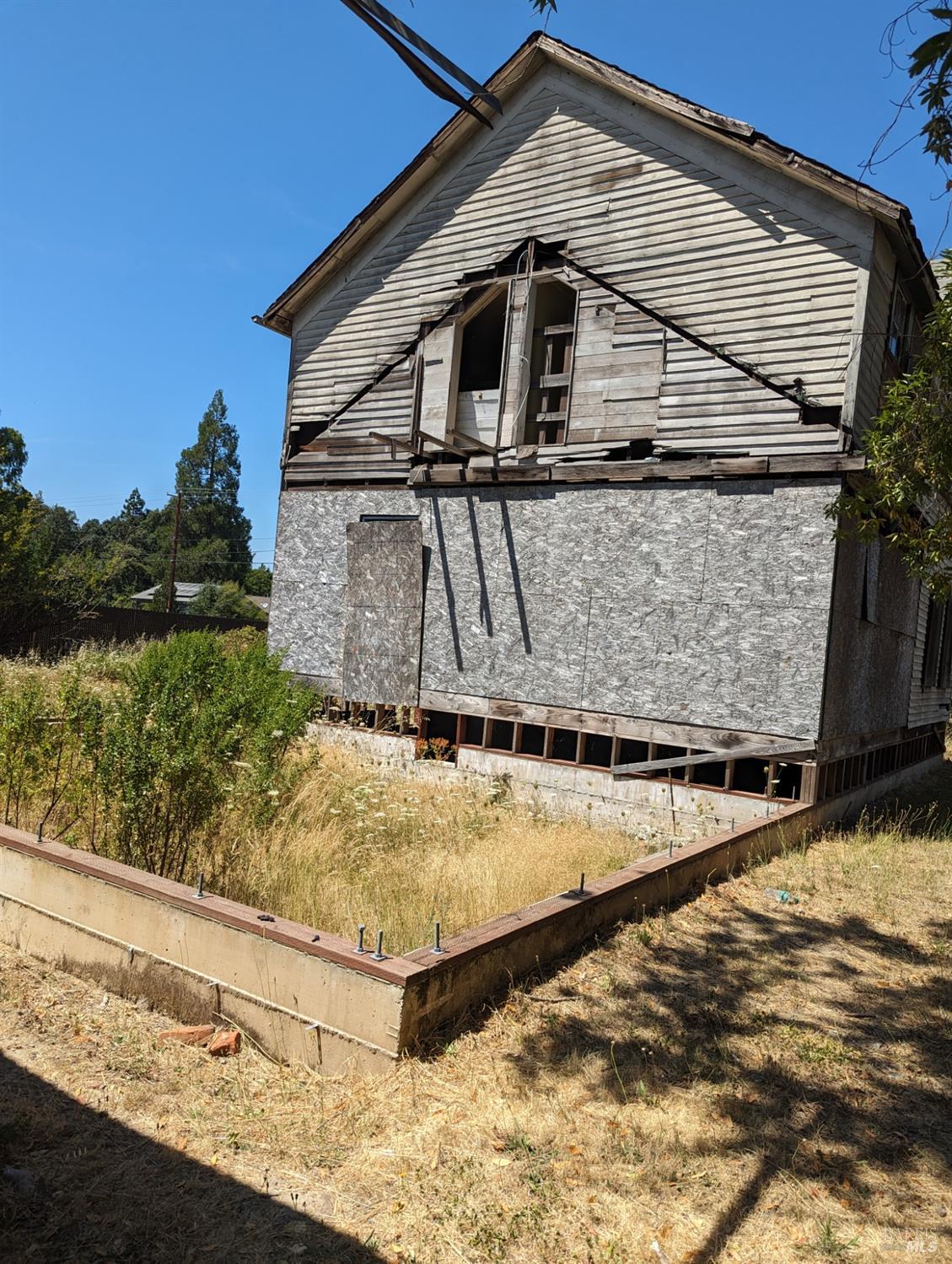 Detail Gallery Image 2 of 25 For 187 Baechtel Rd, Willits,  CA 95454 - 2 Beds | 1/1 Baths