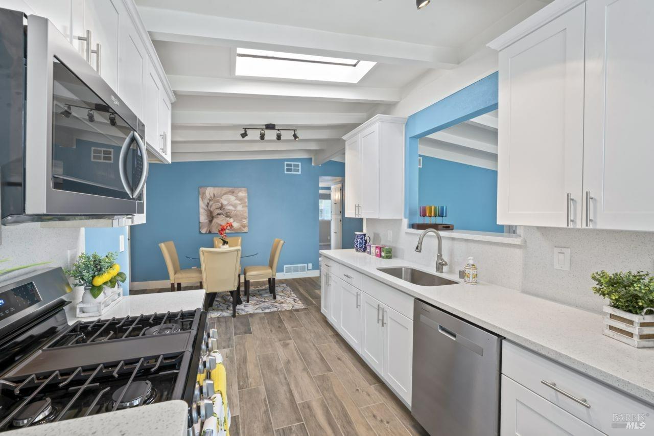 Photo of 372 Alhambra Ave in Vallejo, CA