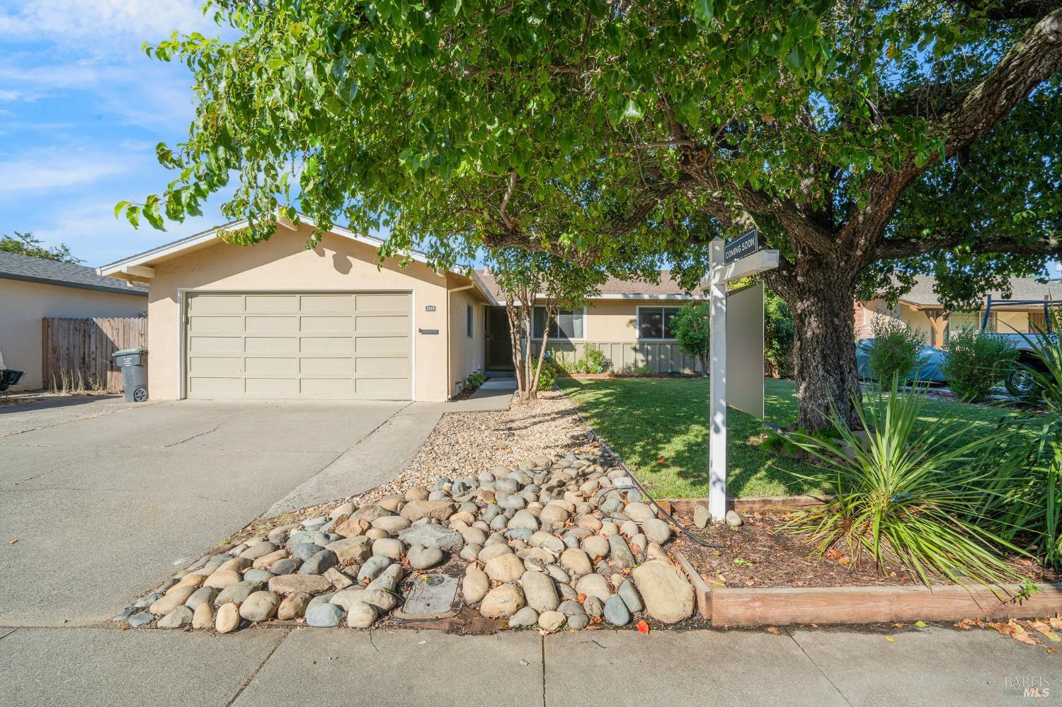 Photo of 2025 Bluebird Wy in Fairfield, CA