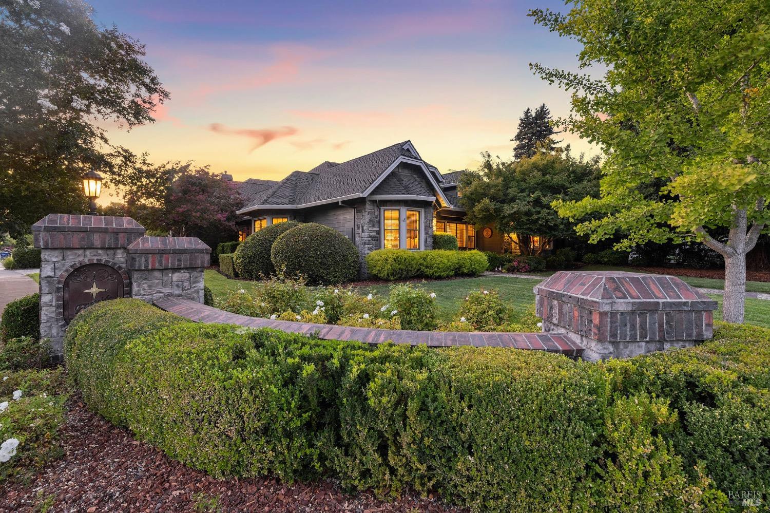 Photo of 1025 Fifth St in Sonoma, CA