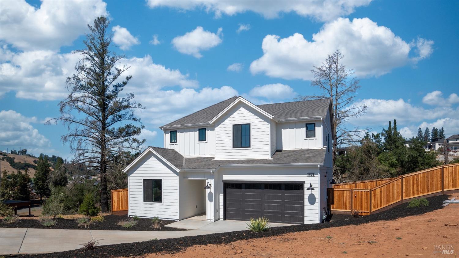 Photo of 1927 Lyon Ct in Santa Rosa, CA