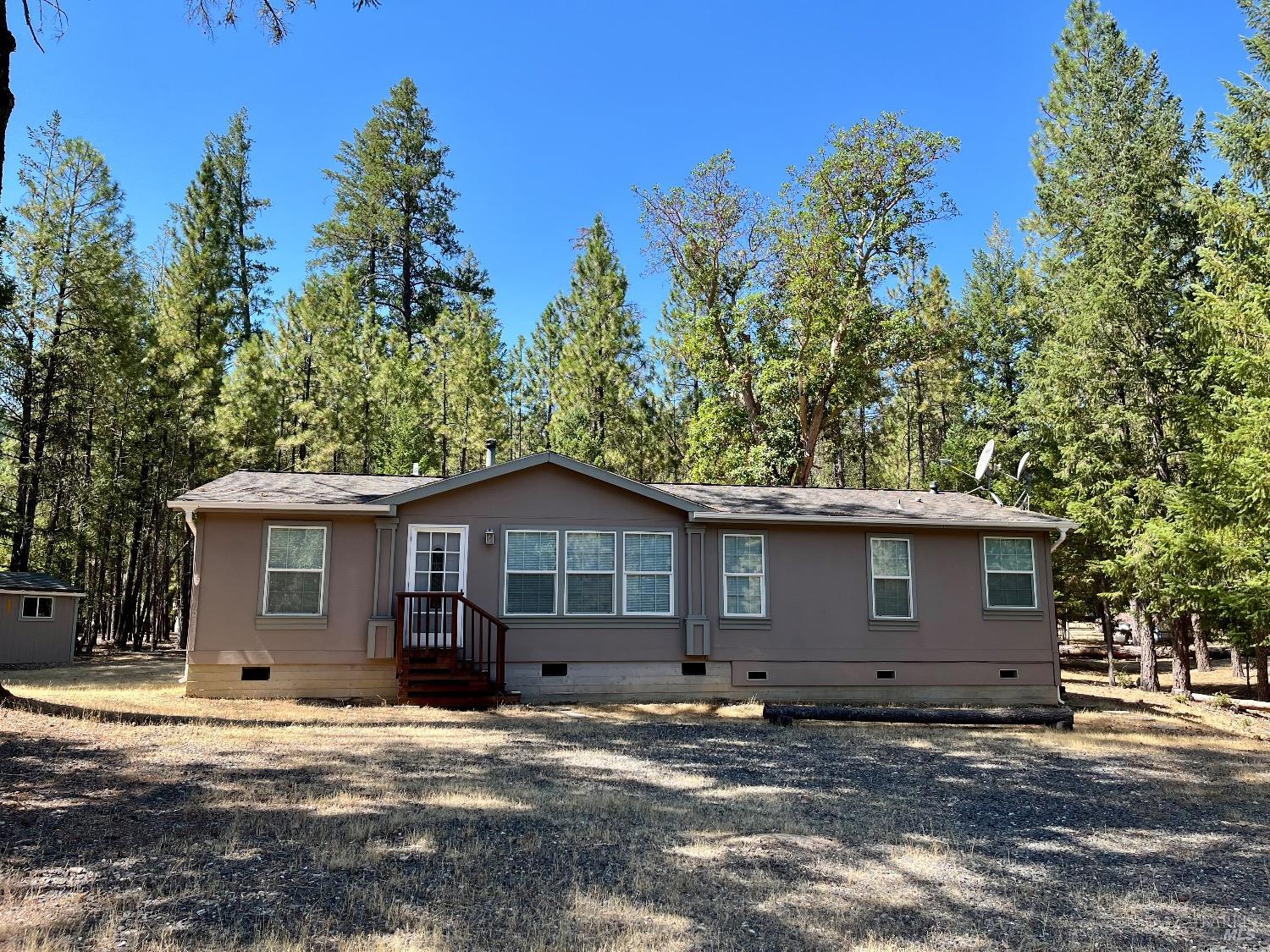 Photo of 30581 Polo Field Rd in Potter Valley, CA