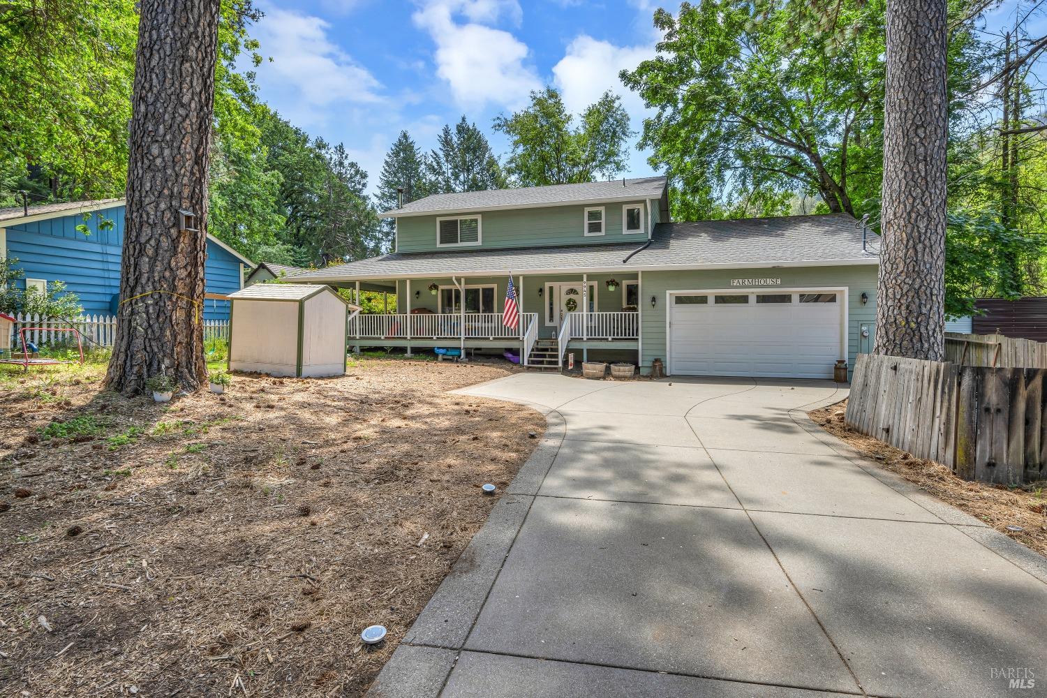 Photo of 9945 Meadow Dr in Cobb, CA