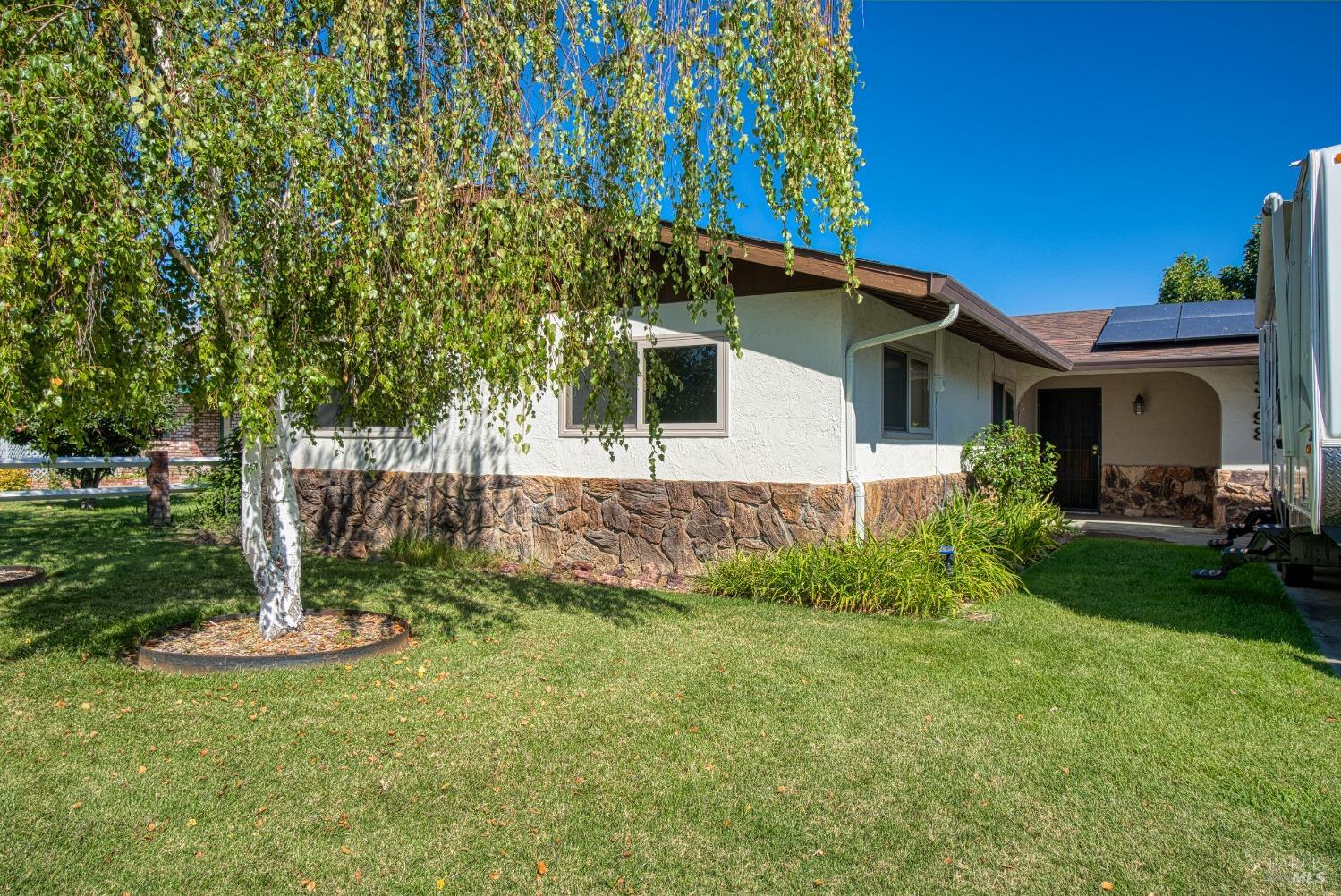Photo of 3198 Elizabeth Dr in Lakeport, CA