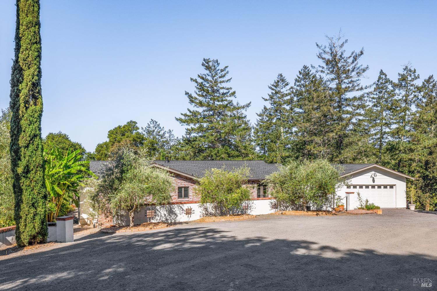 Photo of 1356 Wikiup Dr in Santa Rosa, CA