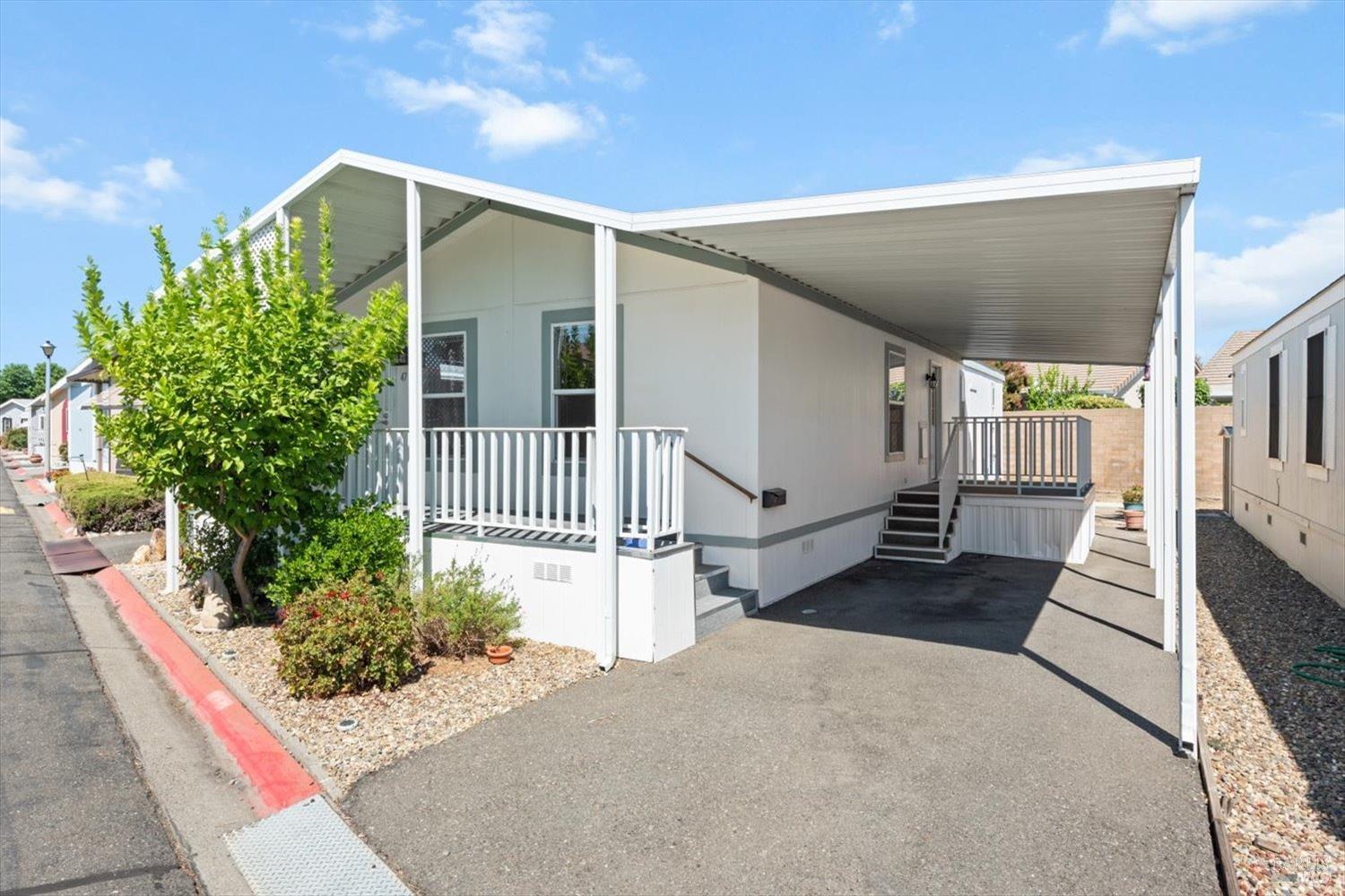 Photo of 47 Lemon Tree Cir in Vacaville, CA
