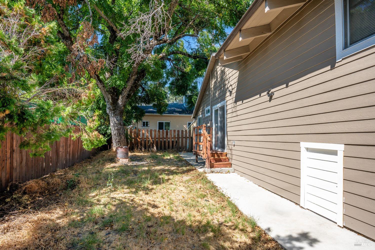 Detail Gallery Image 2 of 20 For 55 E St, Lakeport,  CA 95453 - 3 Beds | 1 Baths