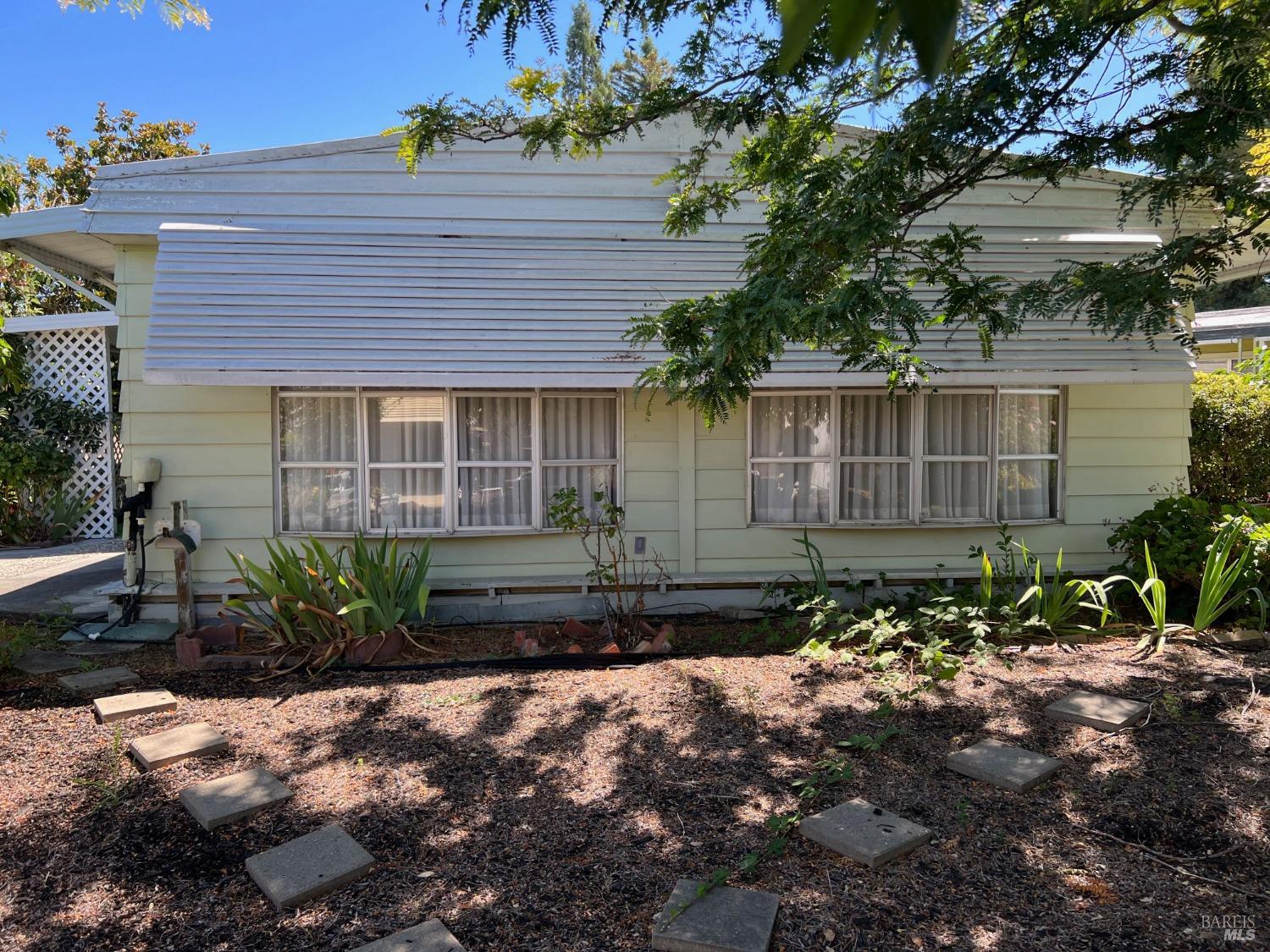Photo of 93 Sequoia Cir in Santa Rosa, CA