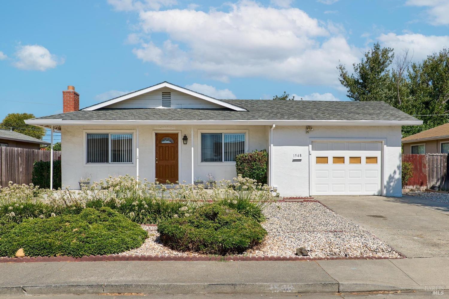 Photo of 1548 James St in Fairfield, CA