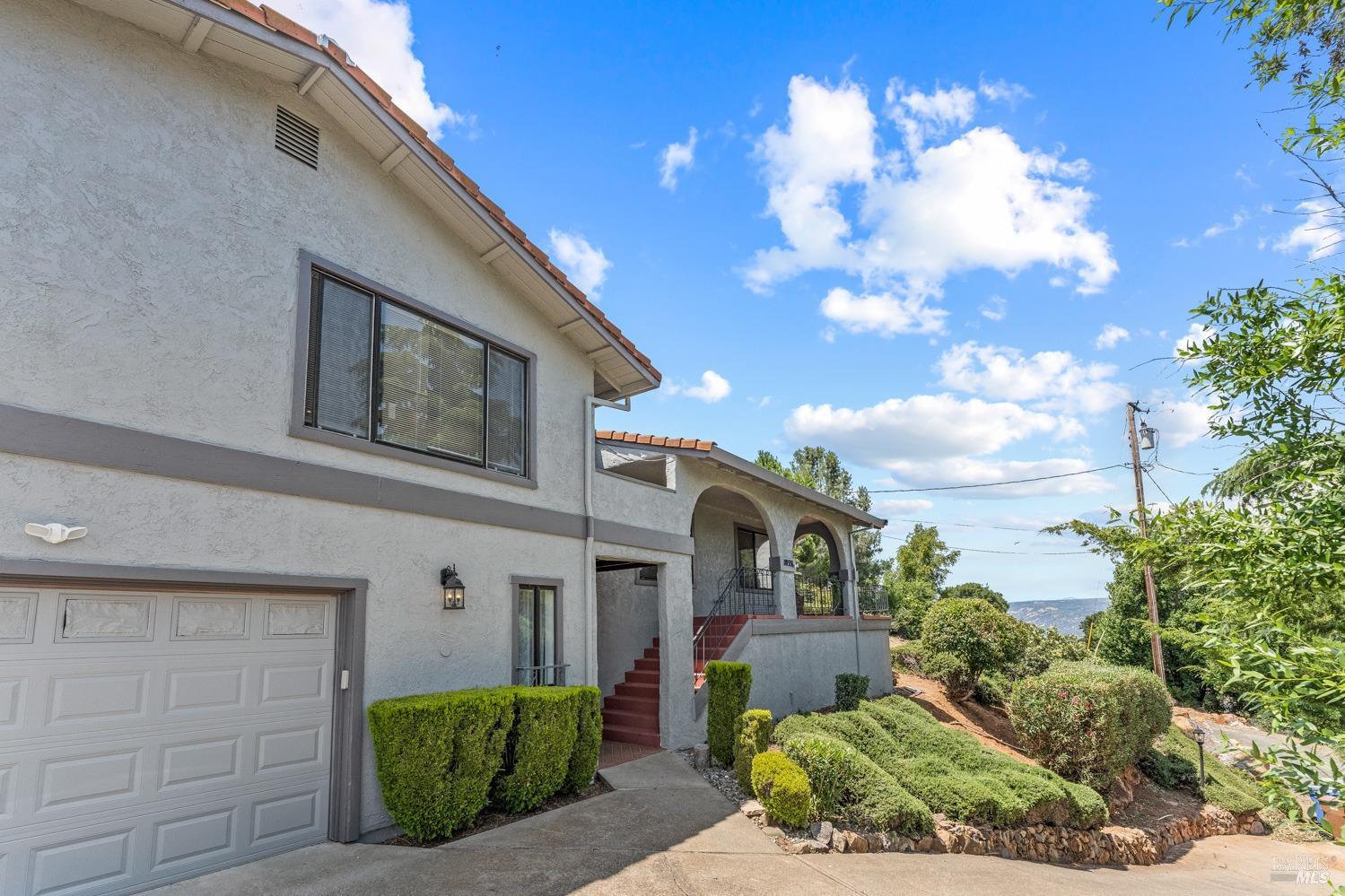 Photo of 10331 Pebble Beach Wy in Kelseyville, CA