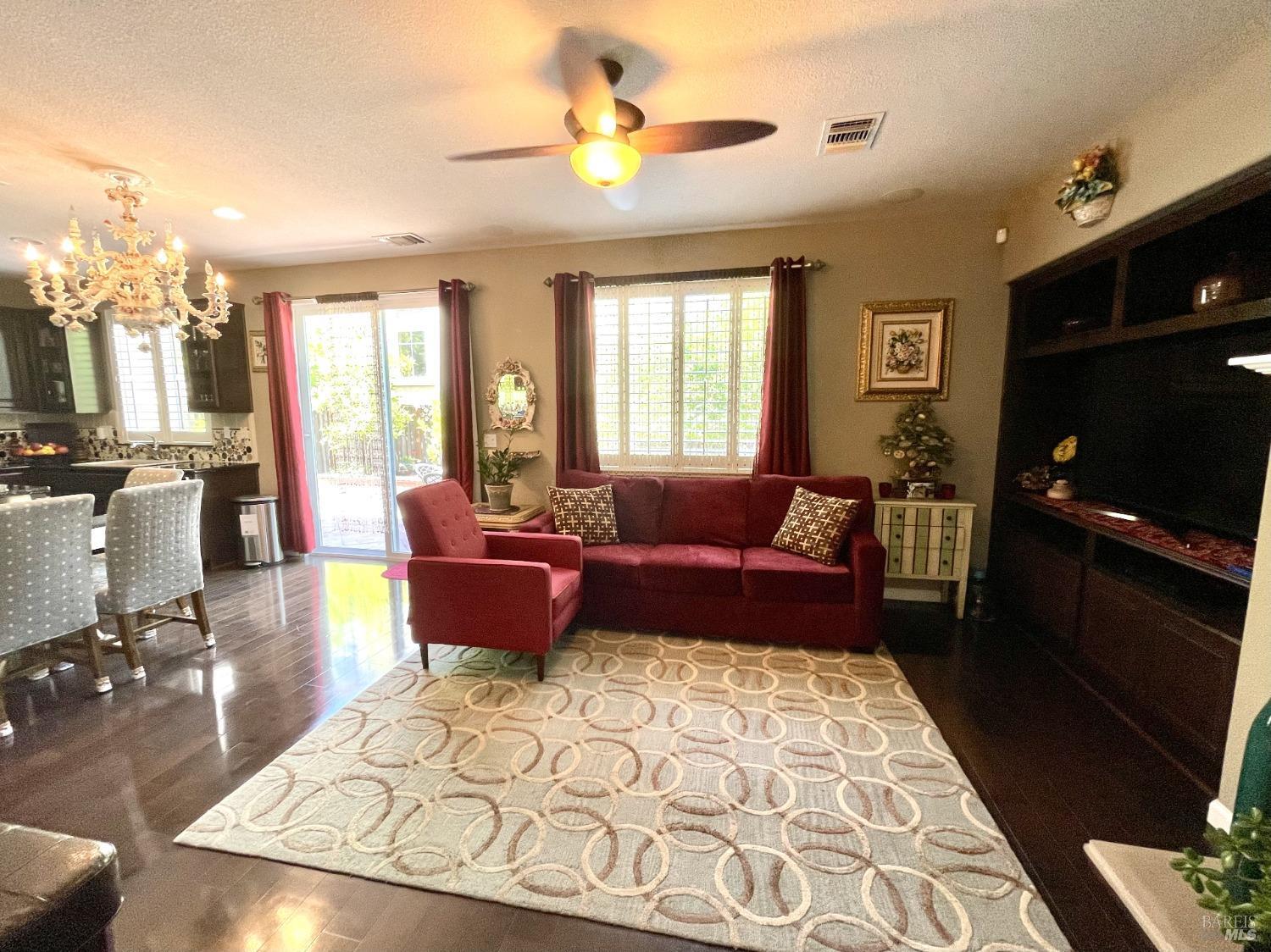 Travertine Court, Fairfield, California image 5