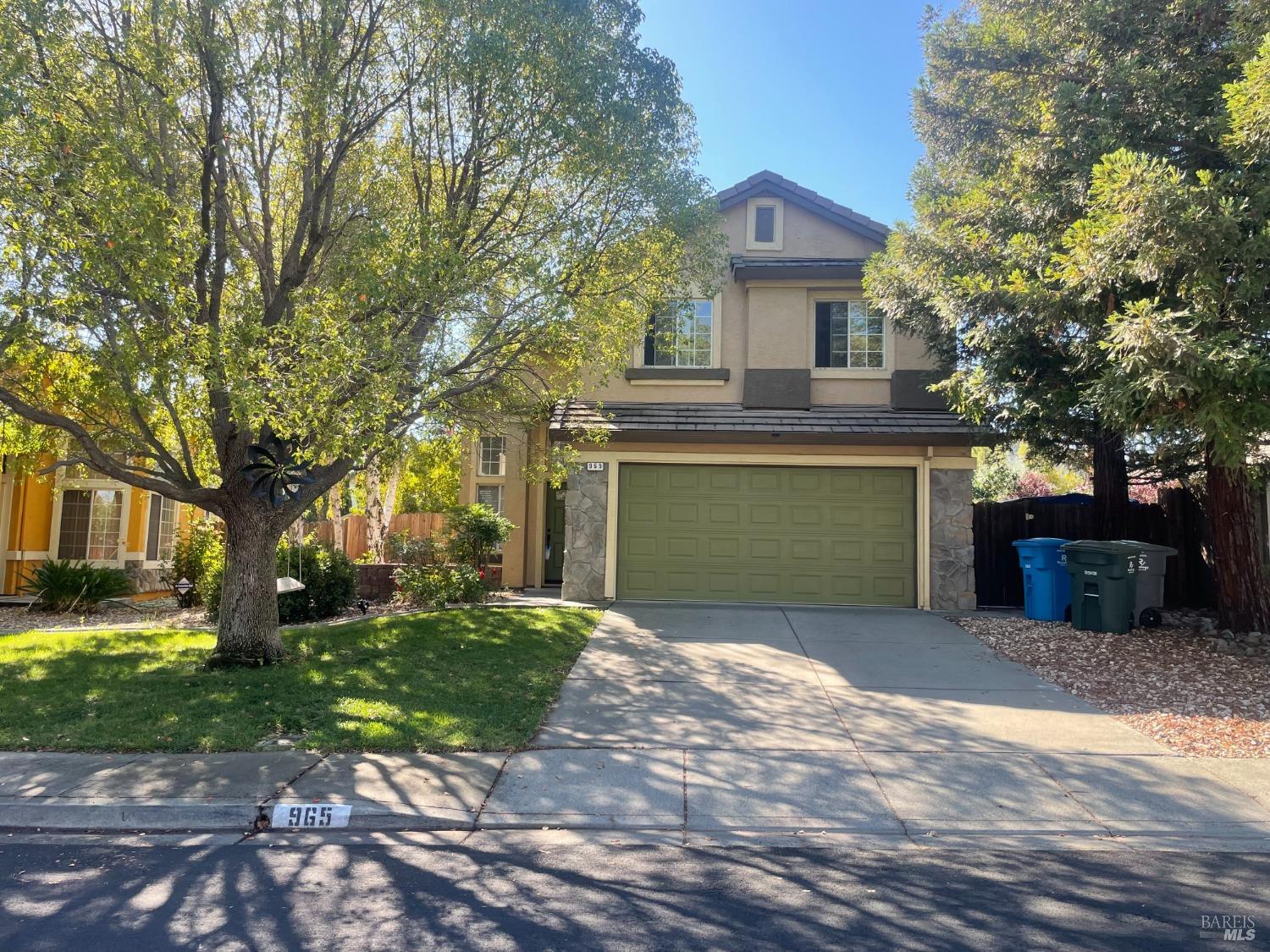 Photo of 965 Turquoise St in Vacaville, CA
