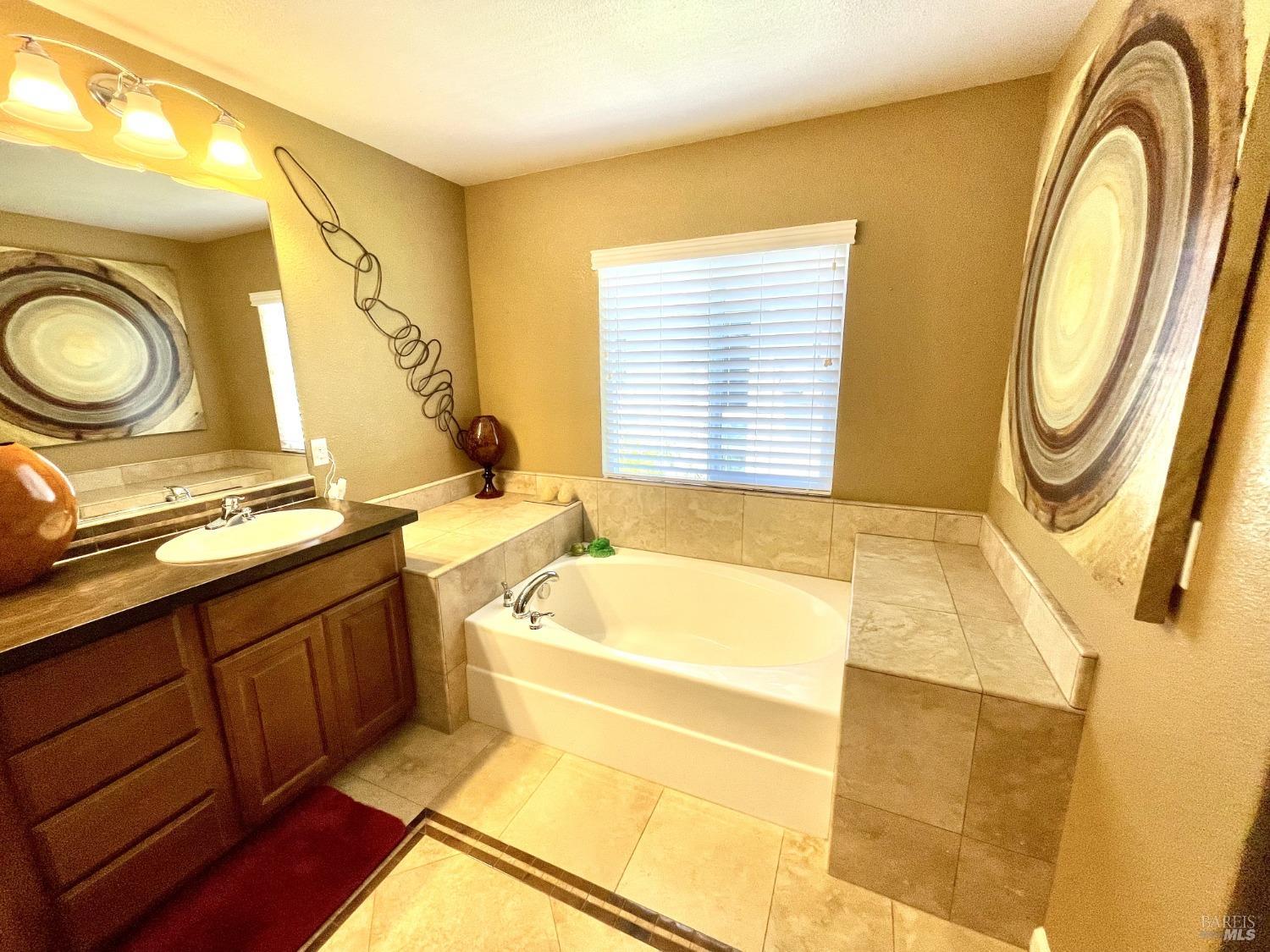 Travertine Court, Fairfield, California image 22