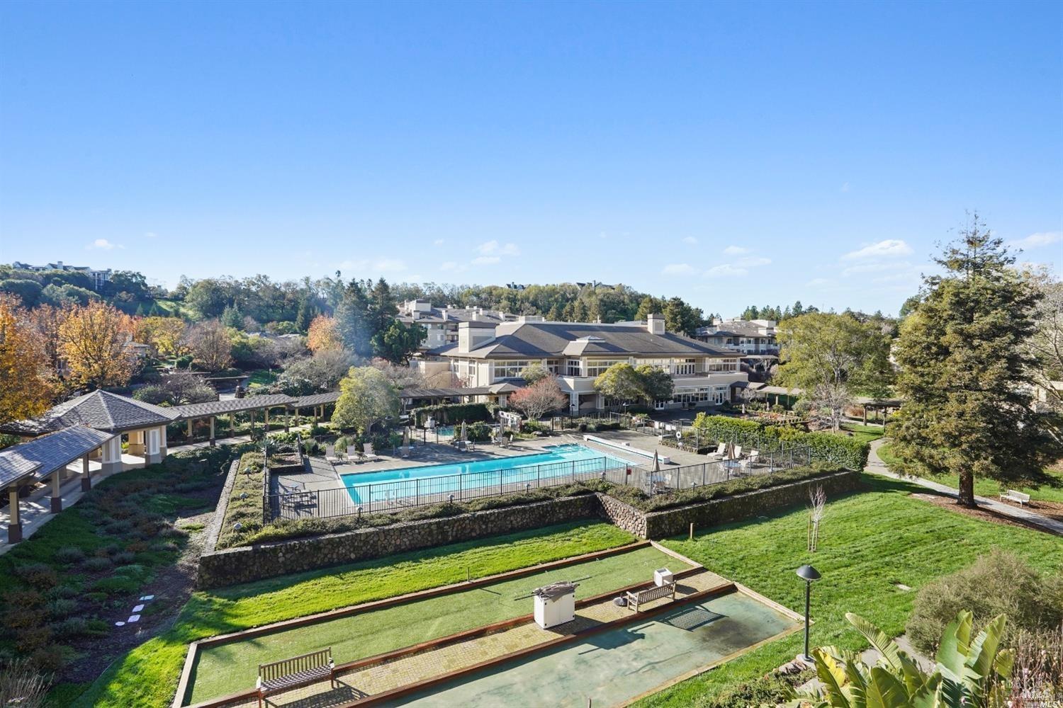 Detail Gallery Image 16 of 17 For 400 Deer Valley Rd 3j,  San Rafael,  CA 94903 - 1 Beds | 1 Baths