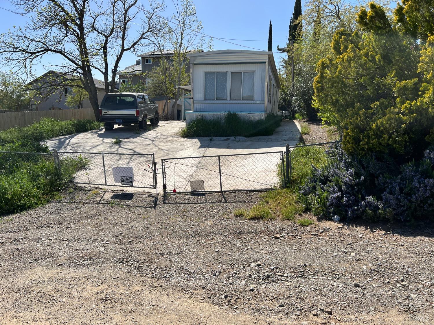Photo of 3955 Leonore Ave in Clearlake, CA