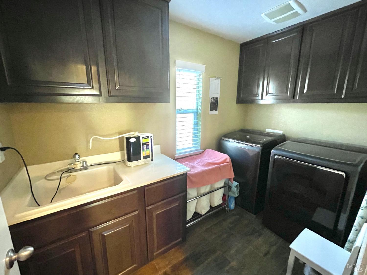 Travertine Court, Fairfield, California image 12