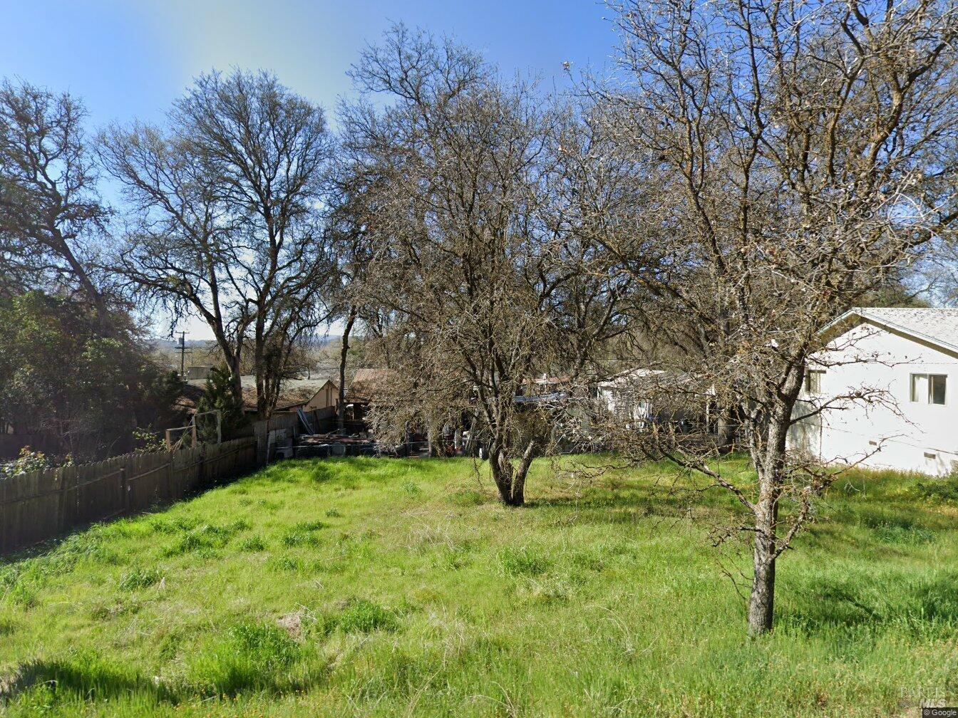 Photo of 14715 Uhl Ave in Clearlake, CA