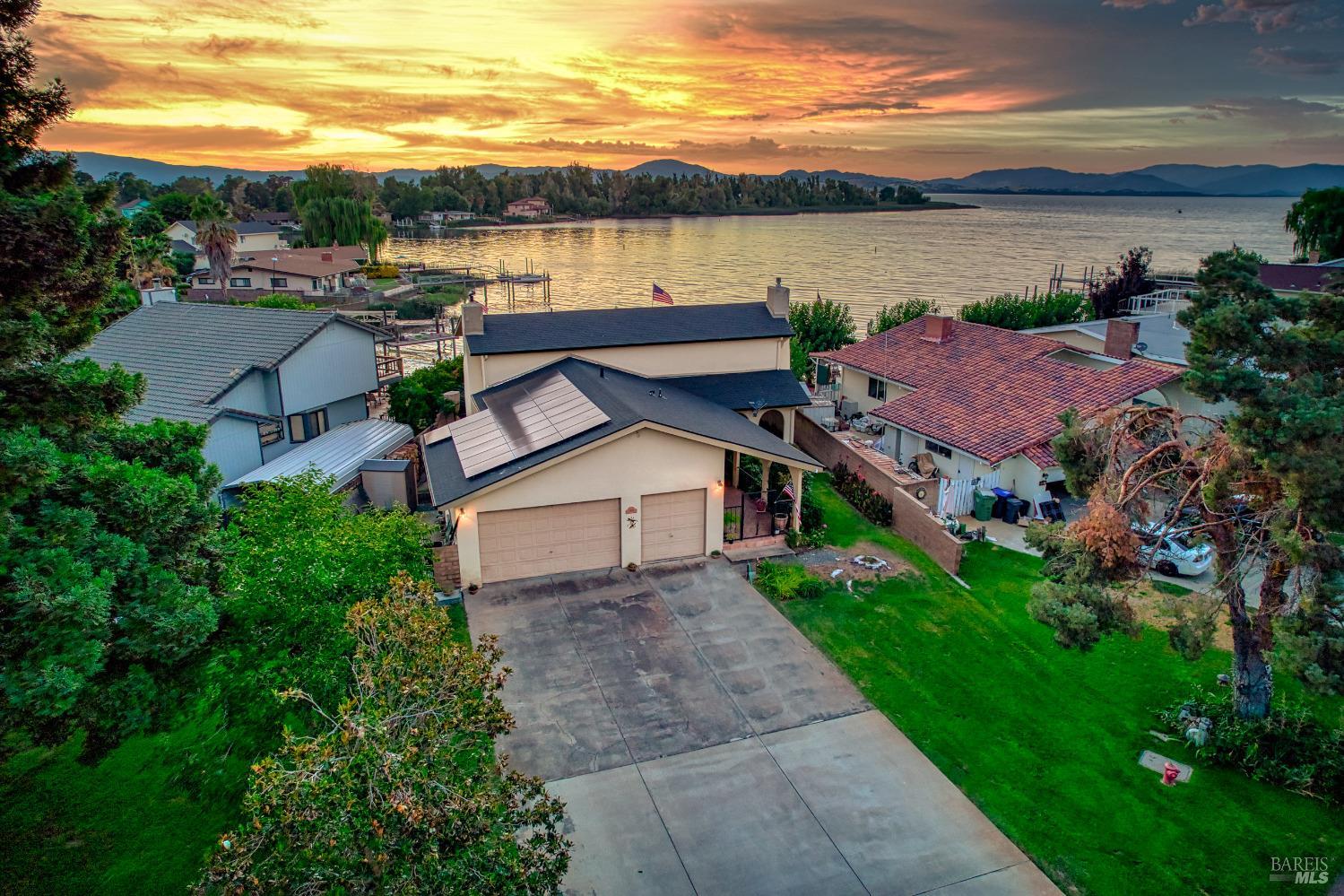 Photo of 3324 Drake Ct in Lakeport, CA