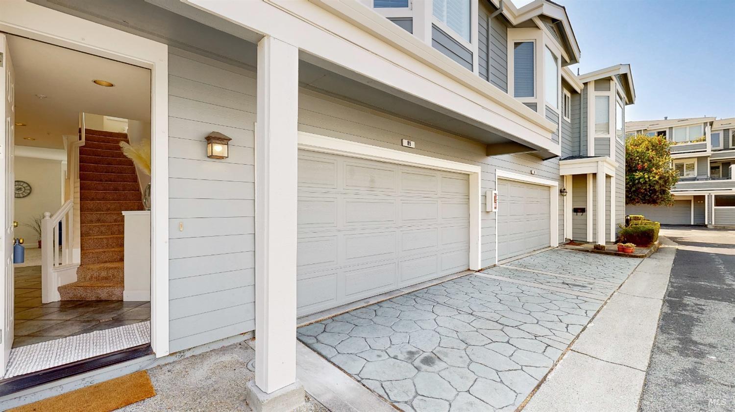 Detail Gallery Image 4 of 59 For 89 Gable Ct, San Rafael,  CA 94903 - 3 Beds | 2/1 Baths