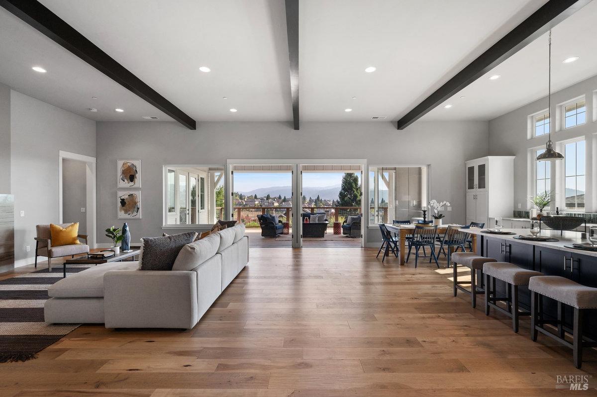 Photo of 5980 Vista Rdg in Santa Rosa, CA