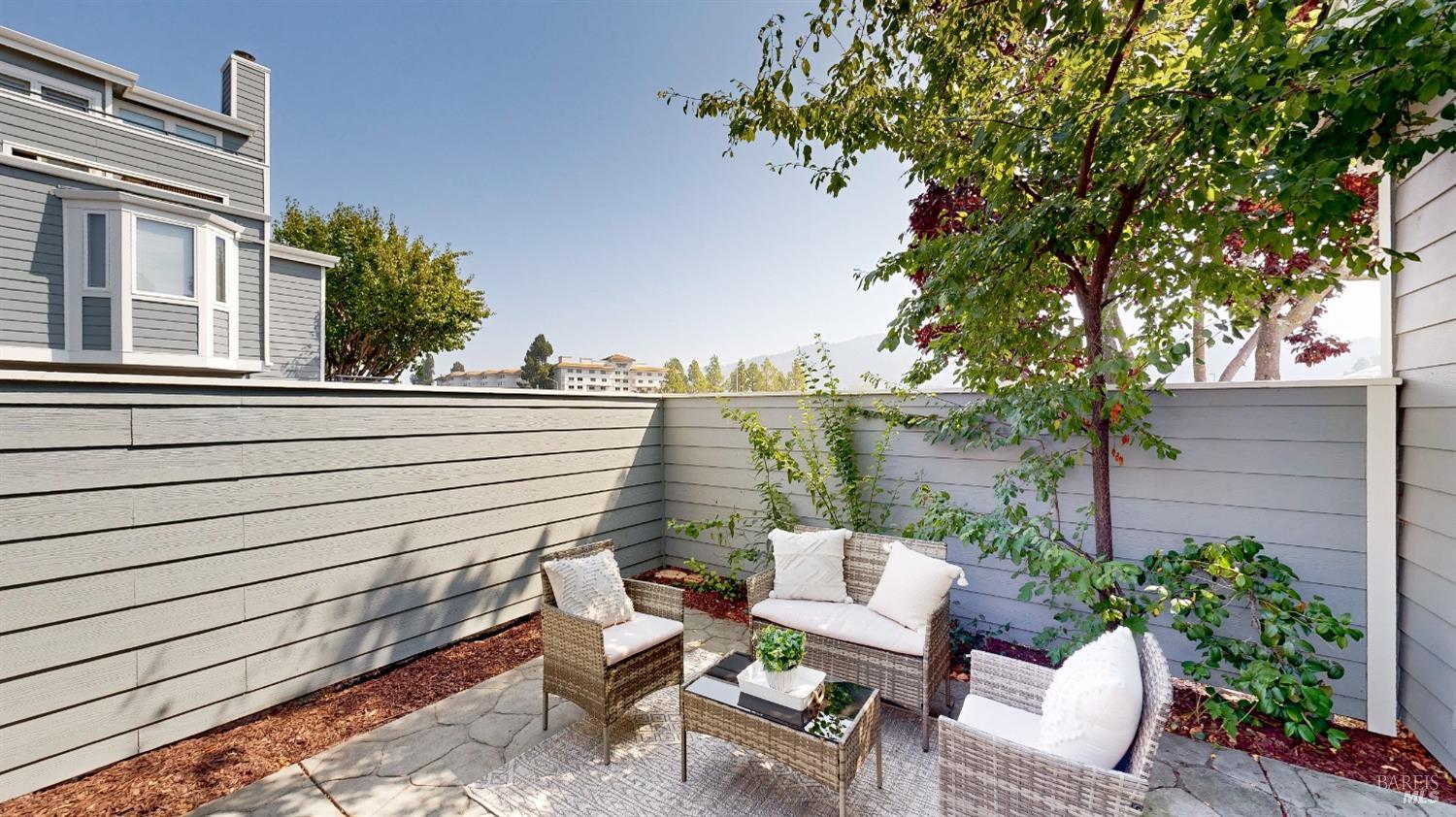 Detail Gallery Image 38 of 59 For 89 Gable Ct, San Rafael,  CA 94903 - 3 Beds | 2/1 Baths