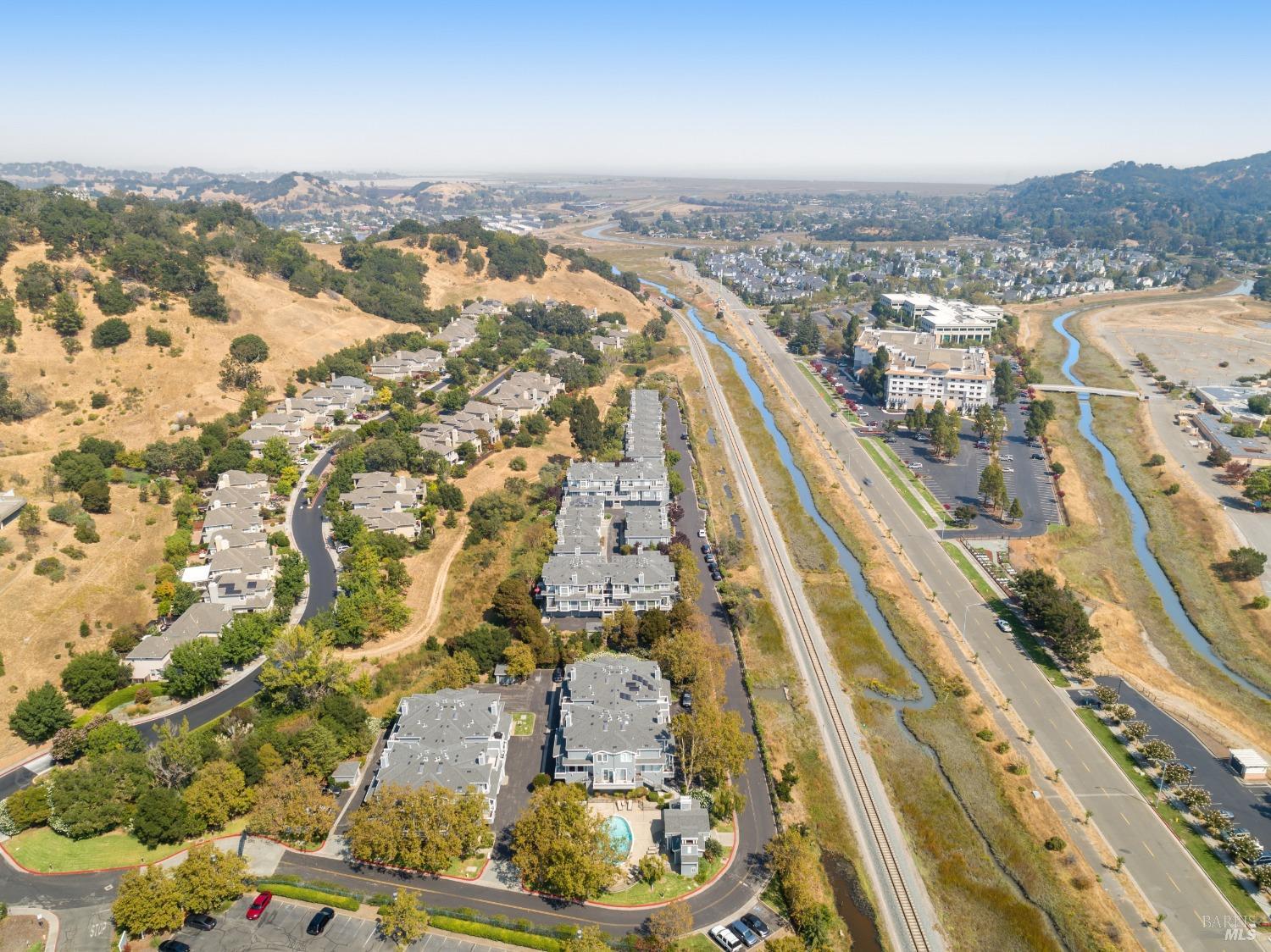 Detail Gallery Image 47 of 59 For 89 Gable Ct, San Rafael,  CA 94903 - 3 Beds | 2/1 Baths