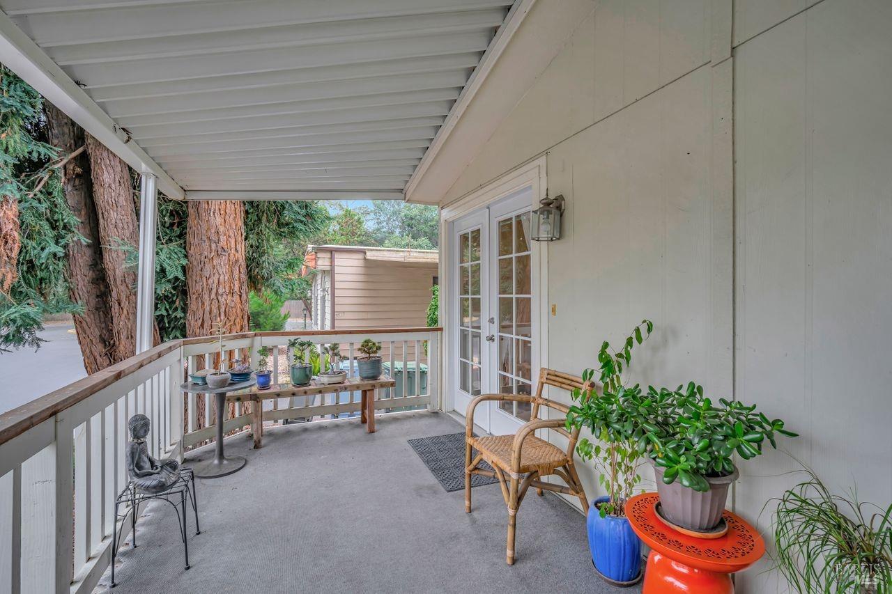 Photo of 1004 Sonoma Ct in Petaluma, CA