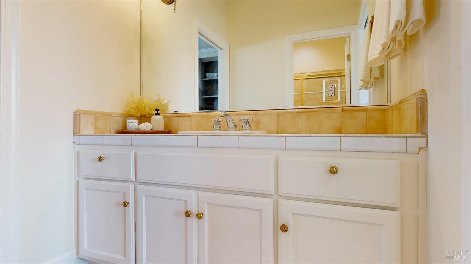 Detail Gallery Image 30 of 59 For 89 Gable Ct, San Rafael,  CA 94903 - 3 Beds | 2/1 Baths