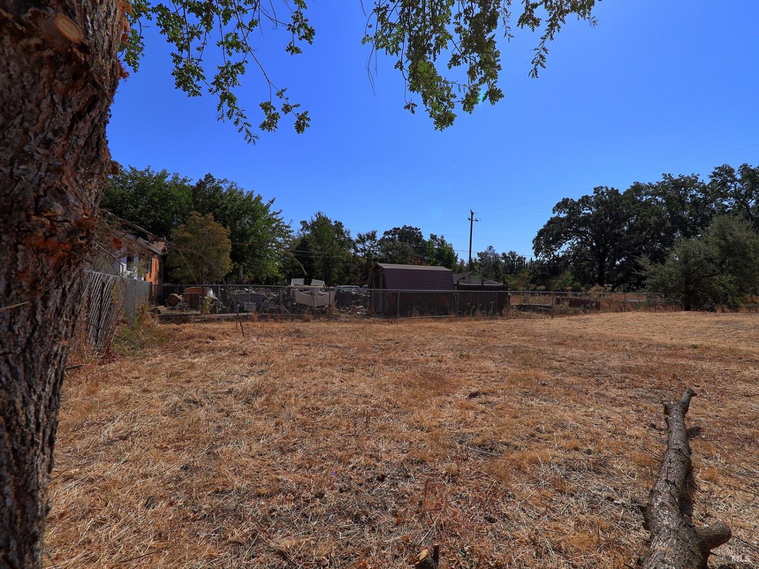 Schultz Avenue, Clearlake, California image 7