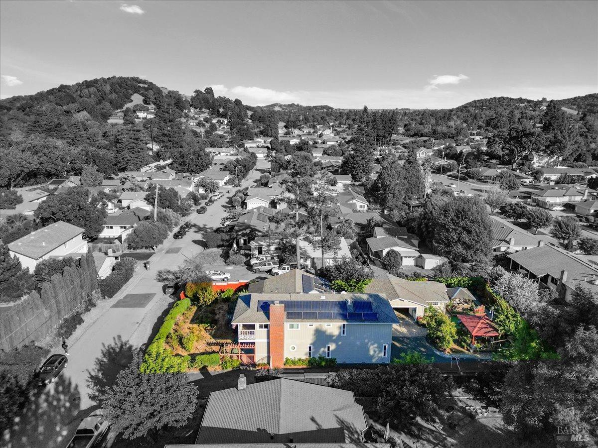 Mendocino Lane, Novato, California image 16