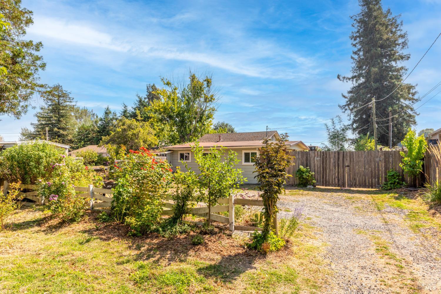 Photo of 5291 Todd Rd in Sebastopol, CA