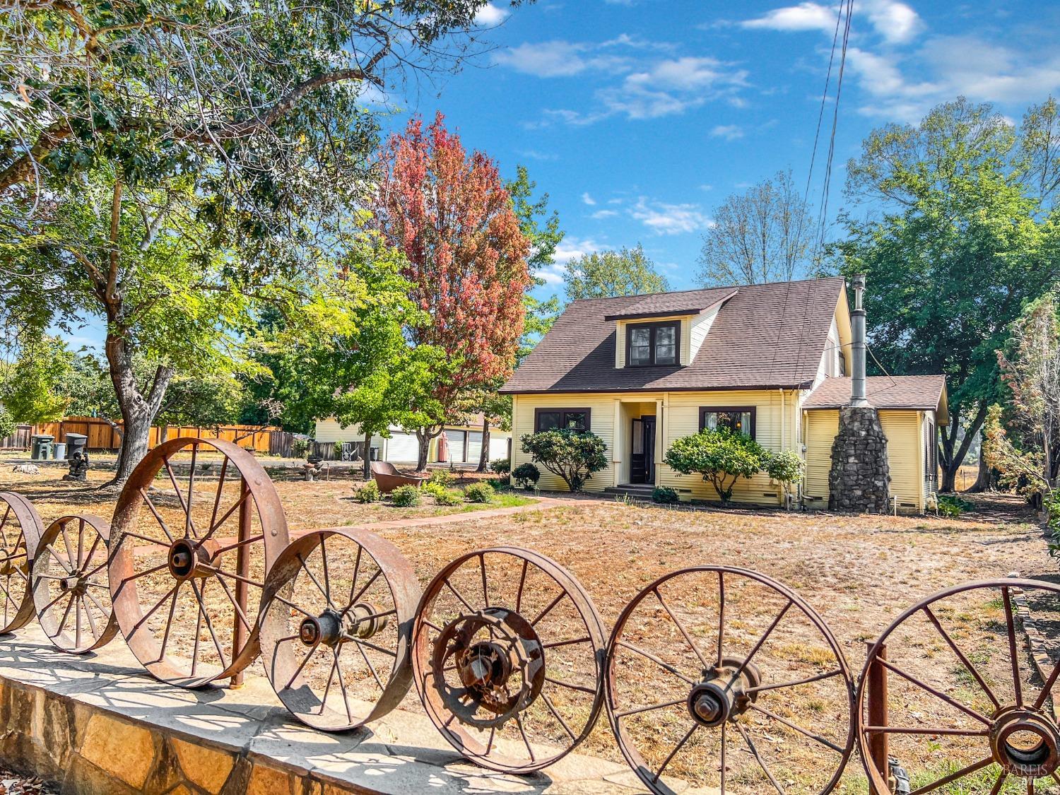 Photo of 1235 Castle Rd in Sonoma, CA