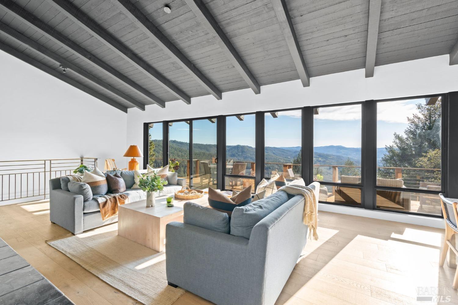 Photo of 1325 Crestmont Dr in Angwin, CA