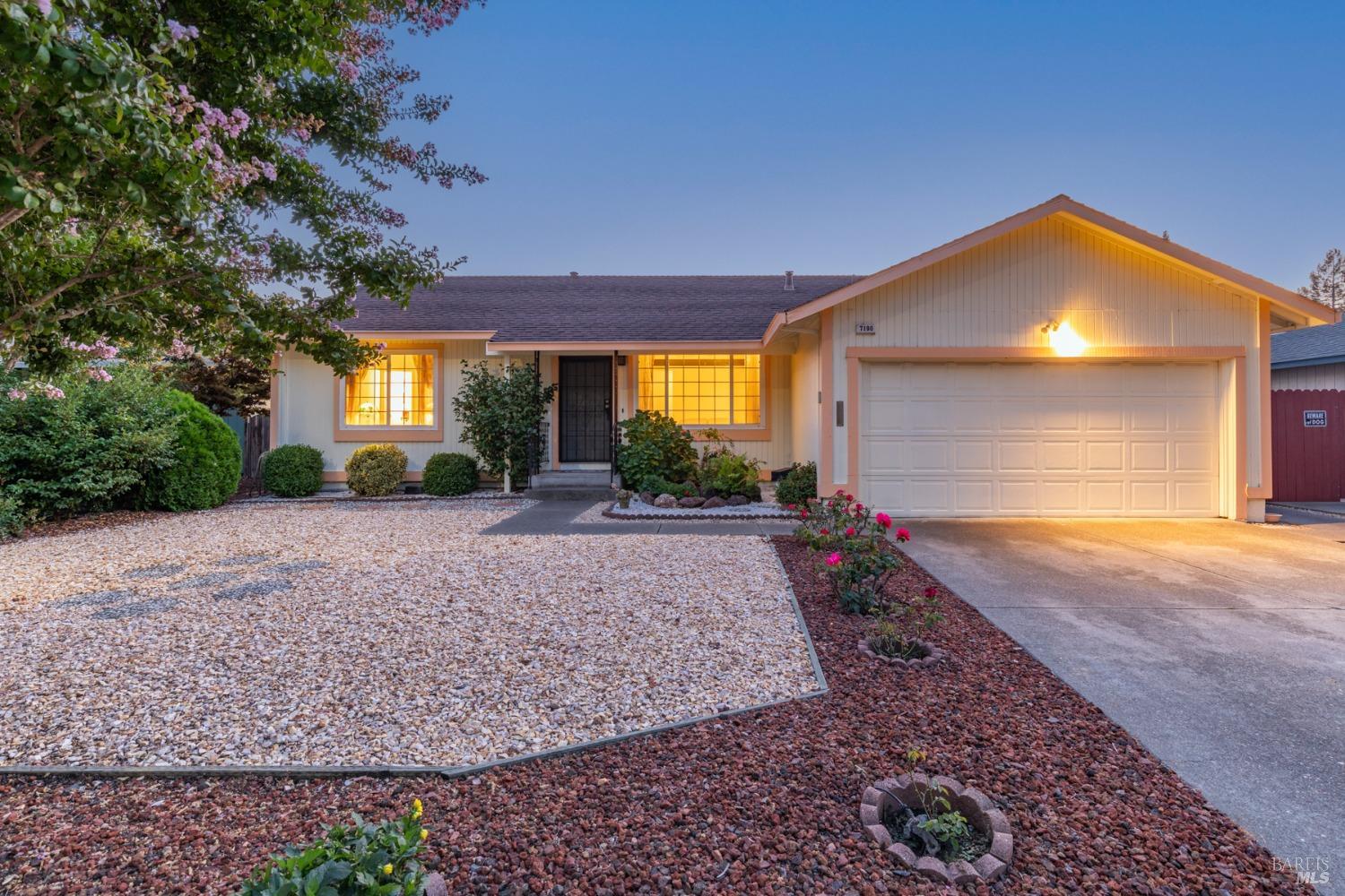 Photo of 7190 Camino Colegio in Rohnert Park, CA