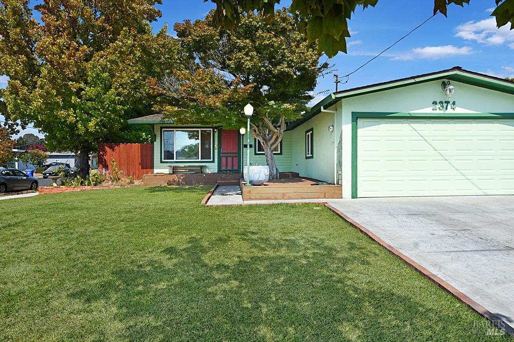 Photo of 2374 Gerald St in Napa, CA