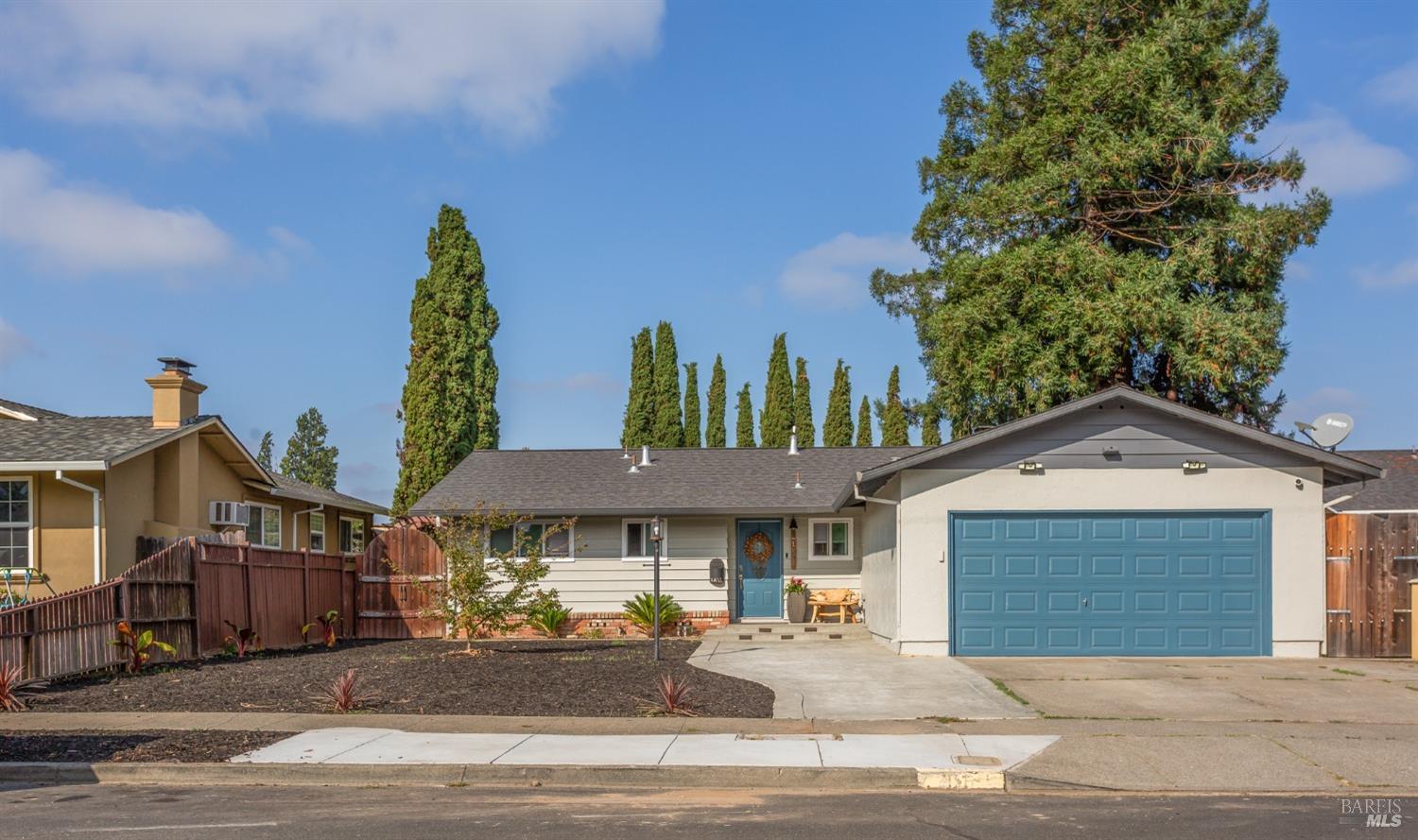 Photo of 2151 Navarre St in Napa, CA