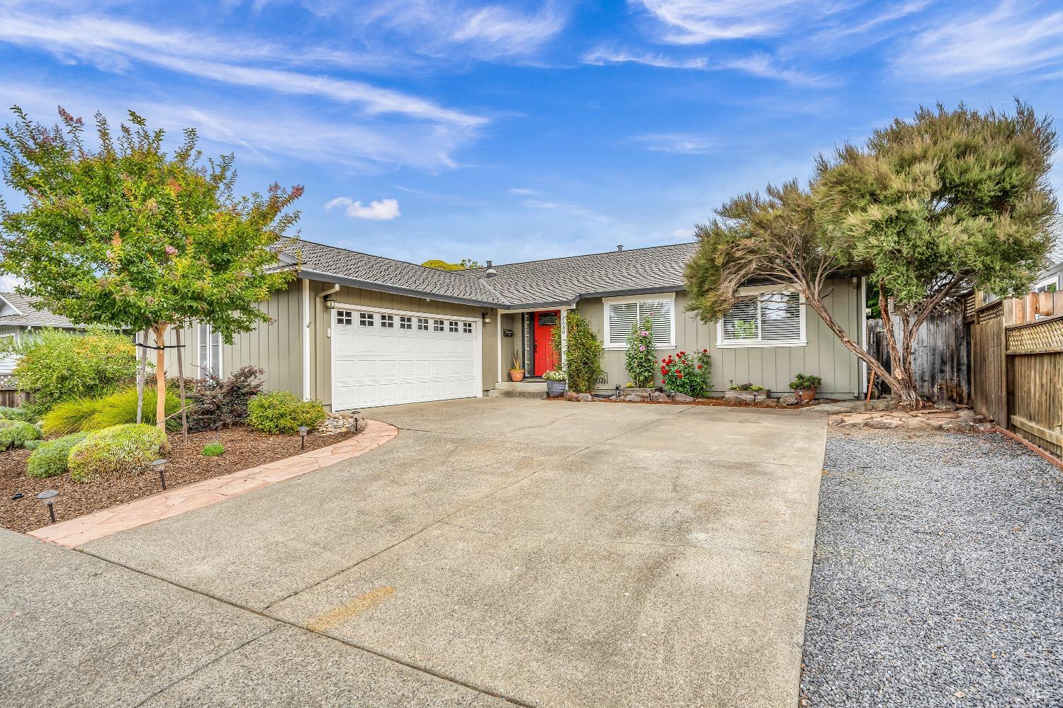 Photo of 1528 Sunview Ct in Santa Rosa, CA