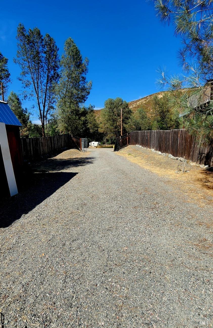 Pomo Trail, Clearlake Oaks, California image 16