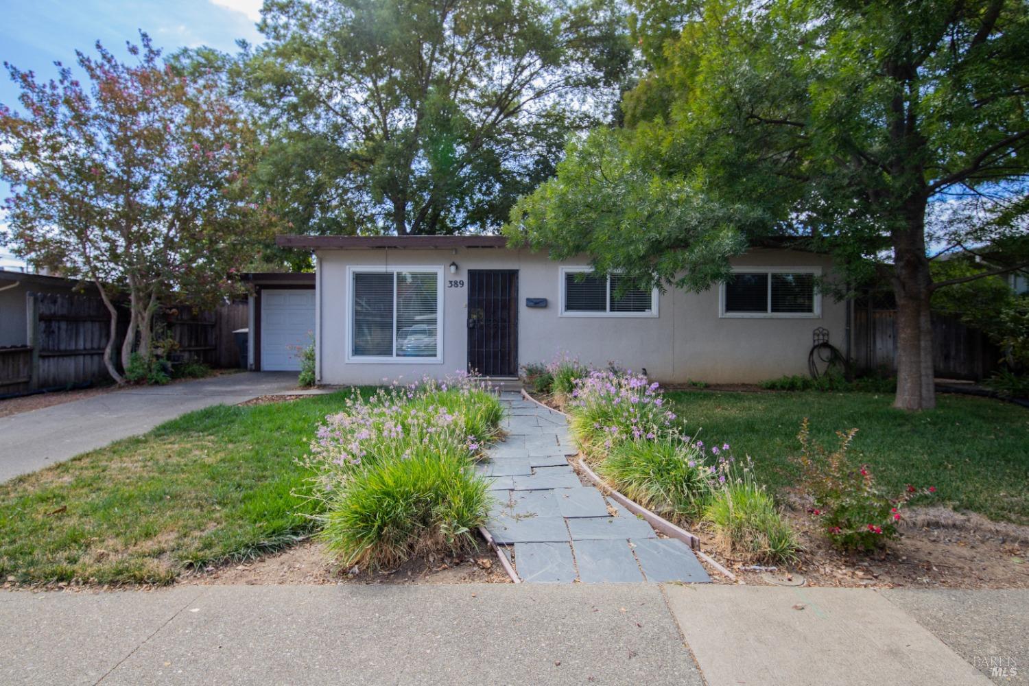 An absolute cutie in an established neighborhood! Nicely done enclosed patio room and laundry rm (no