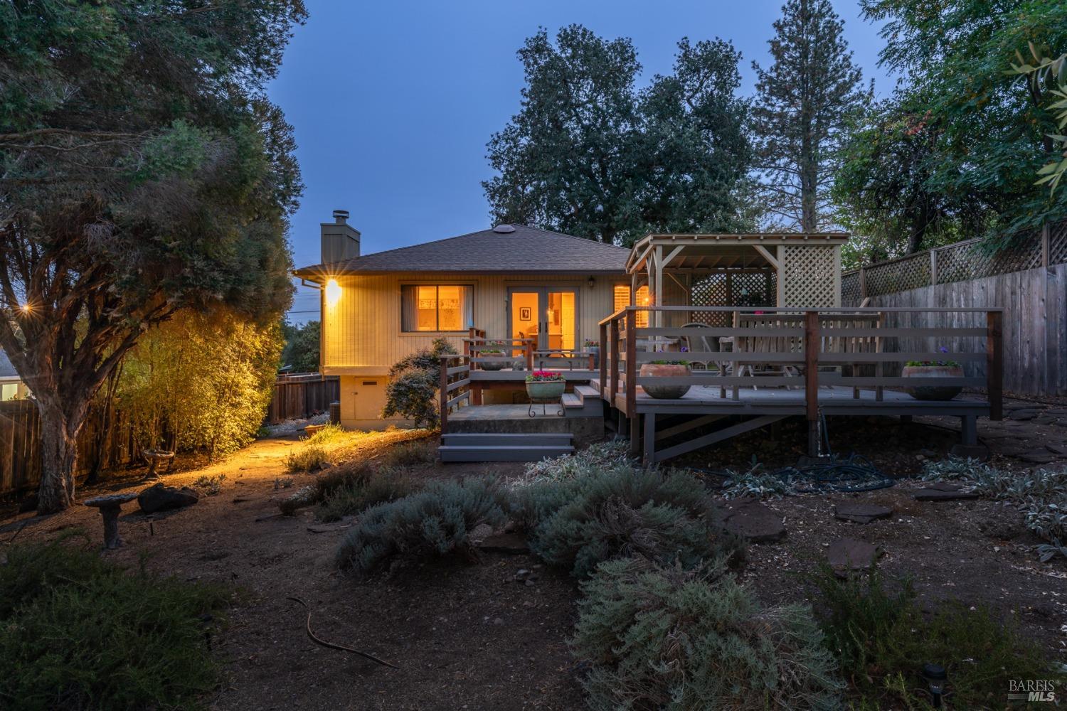 Photo of 737 Verano Ave in Sonoma, CA