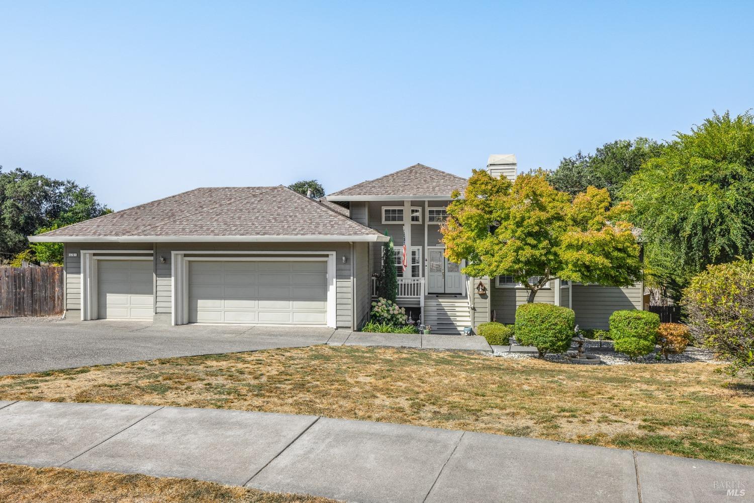 Photo of 5751 Marsh Hawk Dr in Santa Rosa, CA