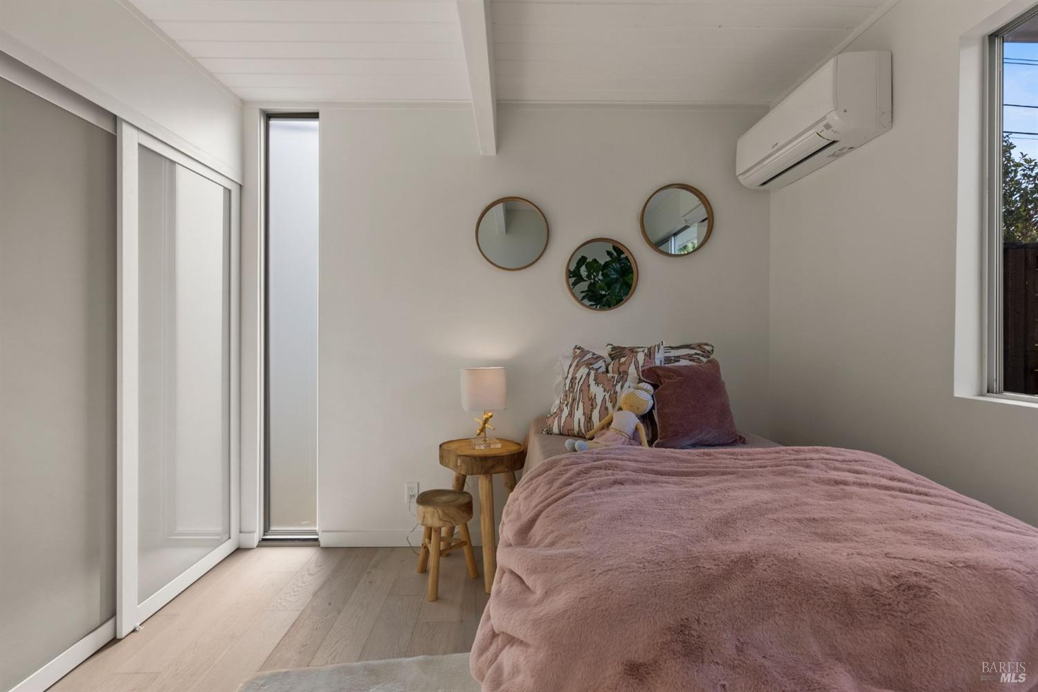 Detail Gallery Image 37 of 59 For 9 Cermenho Ct, San Rafael,  CA 94903 - 4 Beds | 2 Baths