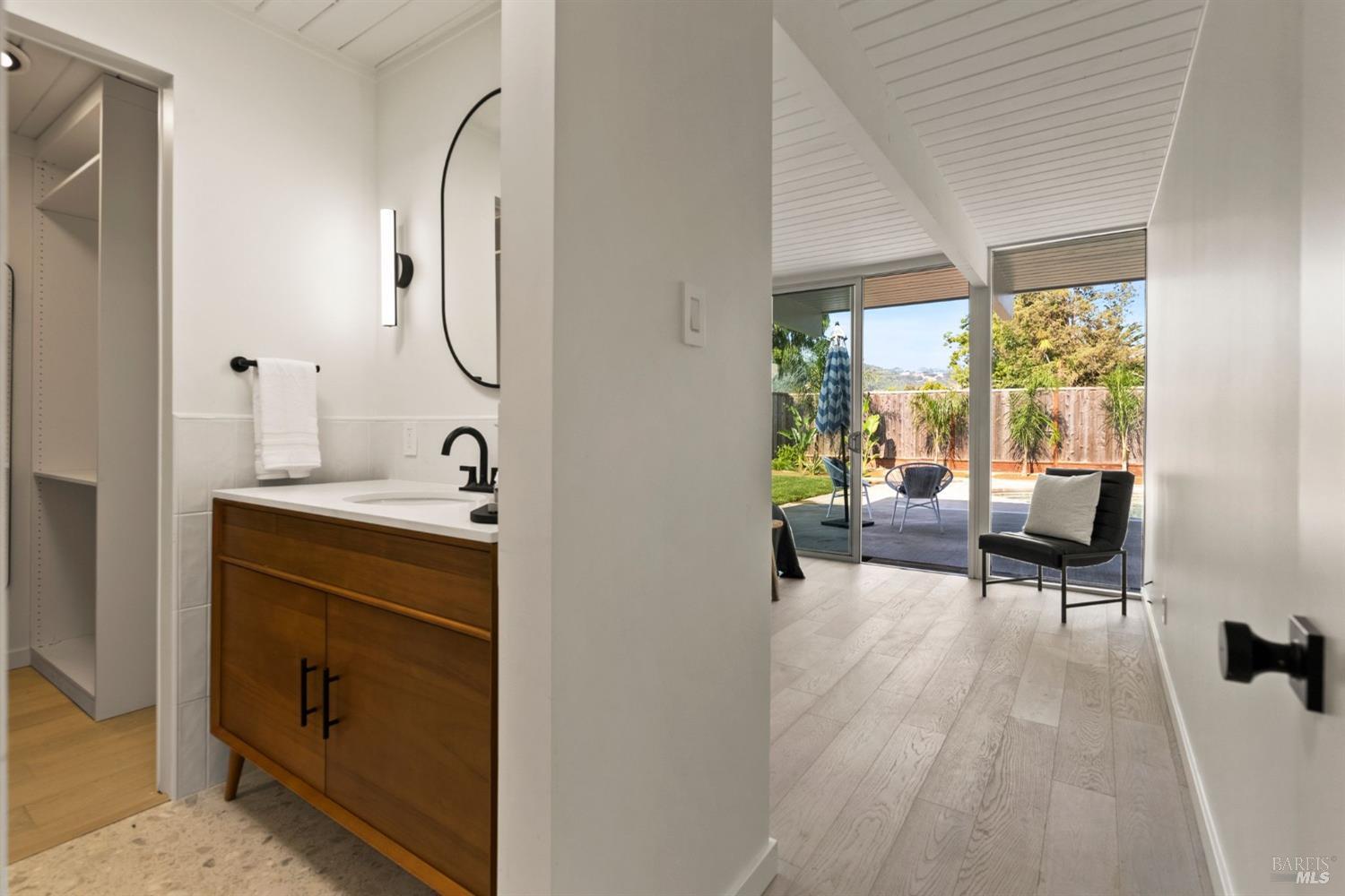 Detail Gallery Image 28 of 59 For 9 Cermenho Ct, San Rafael,  CA 94903 - 4 Beds | 2 Baths