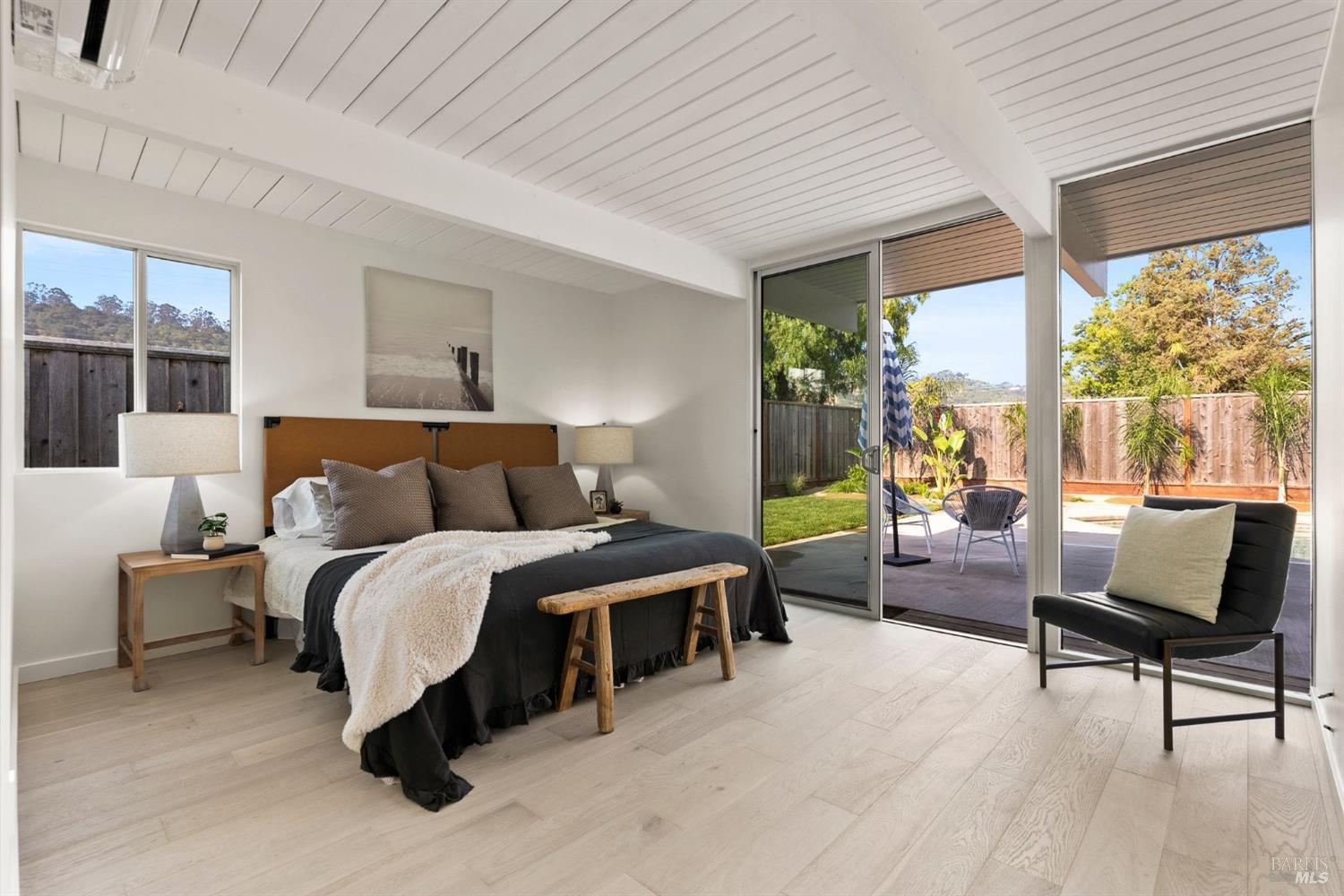 Detail Gallery Image 25 of 59 For 9 Cermenho Ct, San Rafael,  CA 94903 - 4 Beds | 2 Baths