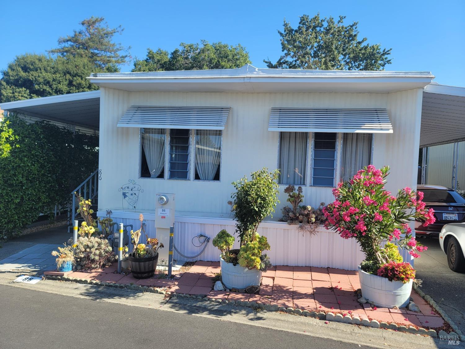 Photo of 86 Blue Jay Wy in Santa Rosa, CA