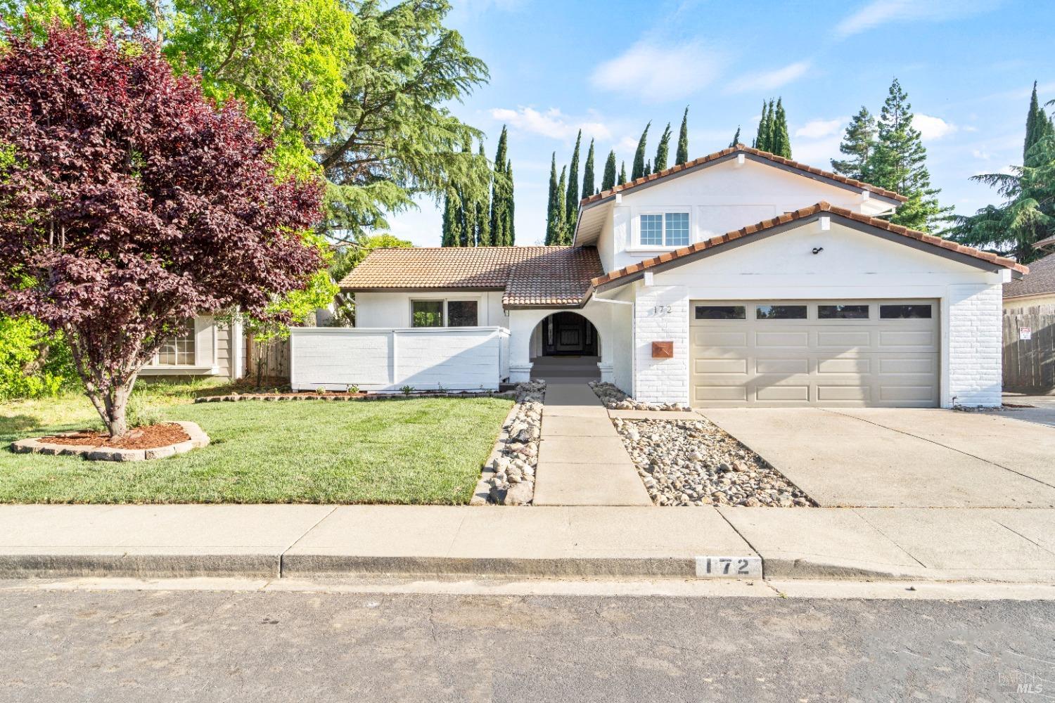 Photo of 172 Oakmeade Ct in Vacaville, CA