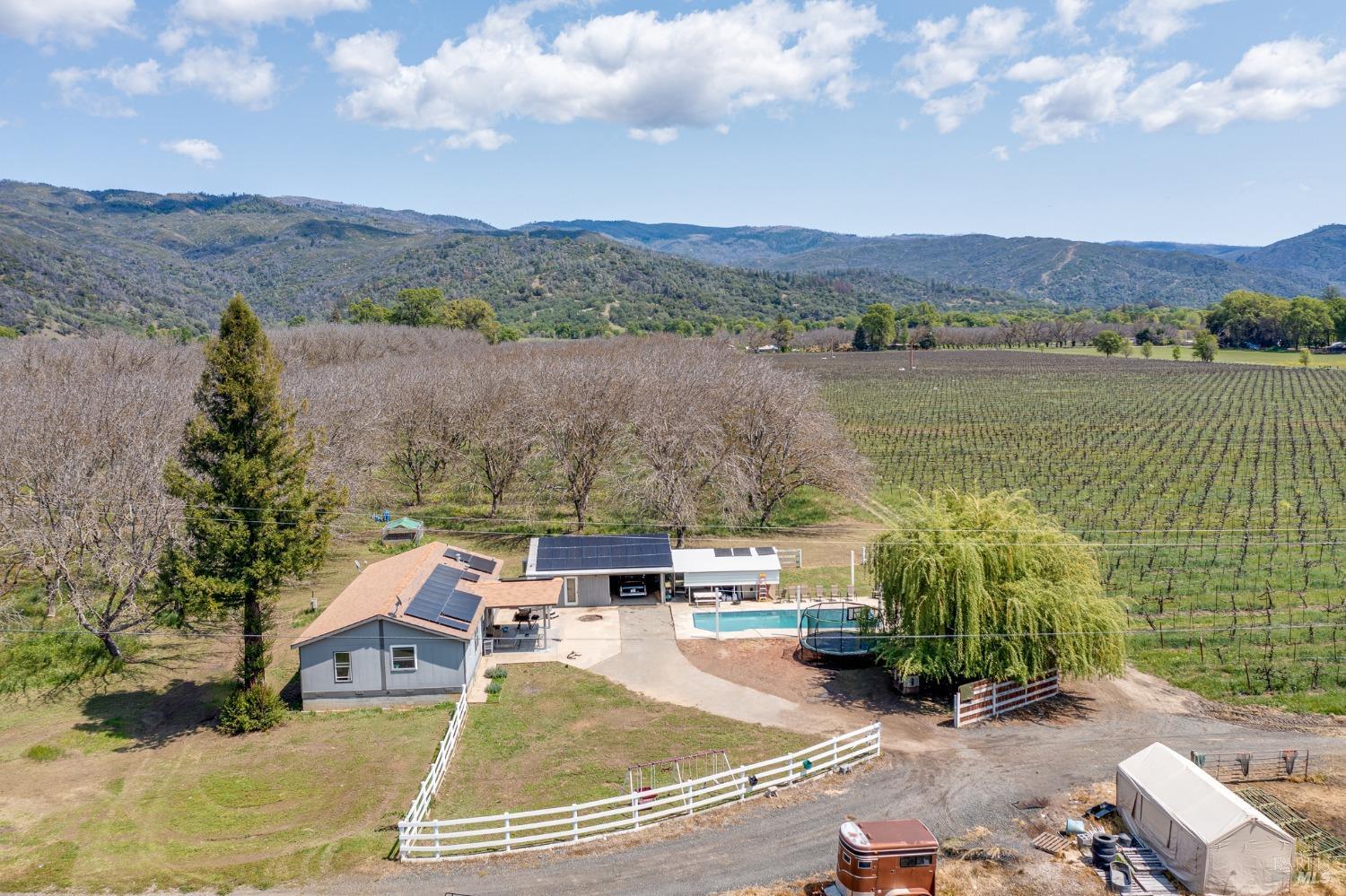 Photo of 10835 Mason Rd in Upper Lake, CA